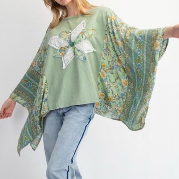 Easel Pastel Green Butterfly Top - Picture 3 of 11